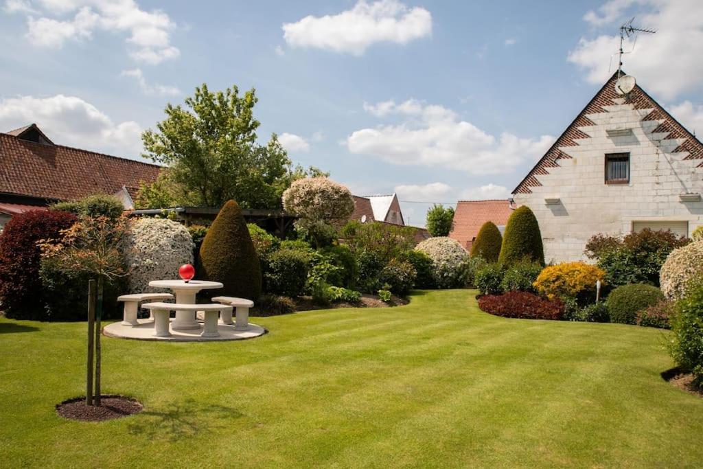 Domaine Des Demoiselles - Gite Et Spa Hauteville  ภายนอก รูปภาพ